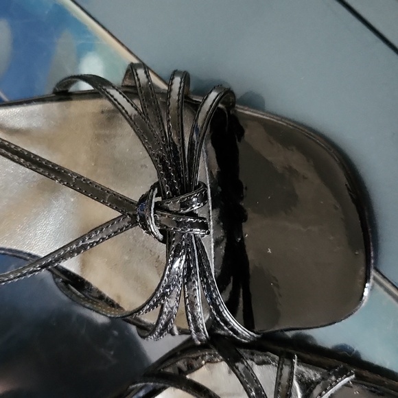 Roberto Capucci size 7.5 patent leather sandals Made in Italy - Picture 3 of 5